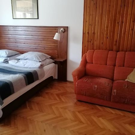 Szatmari Apartman Miskolc Exterior photo