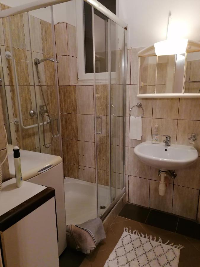 Szatmari Apartman Miskolc Exterior photo